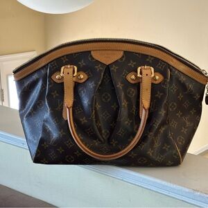 Louis Vuitton Tivoli GM Handbag